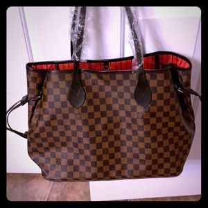 Non Authentic Louis Vuitton neverfull bag & wallet